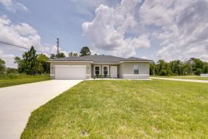 Bright, Pet-Friendly Home 16 Mi to Downtown Ocala