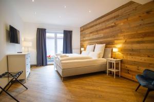 Large Double Room - Annex room in Schiefer Hotel
