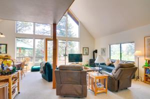 Pagosa Springs Chalet with Mtn Views, Near Downtown!