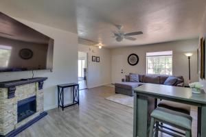 California Vacation Rental with Hot Tub and Patio!