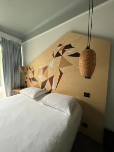 Hotels Grand Hotel Niort Centre : Chambre Familiale