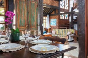 BZ46 Na quadra da praia! Casa c 5 suítes