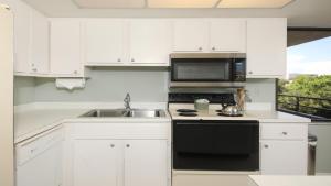 6415 Midnight Pass #409