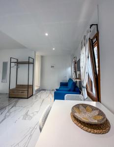 MIRA LUXURY APARTMENTS