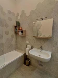 Spacious apartment in the heart of the city