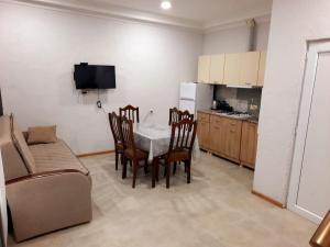 • UREKI • CHEERFUL HOME •
