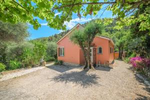 Maisons de vacances Le COQ Tanambao - Peaceful - WiFi - 5 min from the sea : photos des chambres