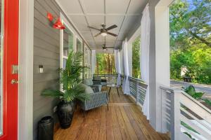 Secret Pool Cabana- Mins to Downtown and Beach