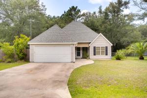 Pet-Friendly Darien Vacation Rental with Patio!