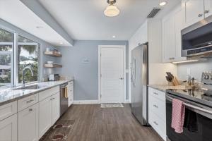 9170 Pine Cove