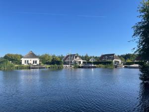 Vakantiehuis aan het water in Friesland