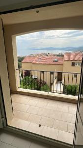 Appartements I Certali residence, boulevard pierre pasquini. Ile rousse, Corsica : photos des chambres