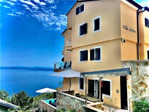 Villa Sabine Apartment Cres 