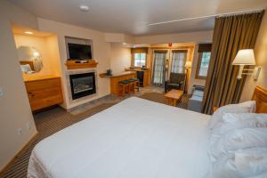 Deluxe King Room room in Appenzell Inn