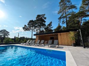 Willa Zacisze - Ostrowo - Komfortowe Apartamenty i Pokoje w cichej okolicy - Oaza spokoju