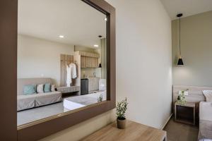 Anemoni Suites