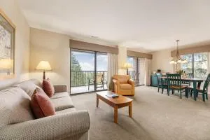 Lakeview Golf Retreat 1BDR Condo at Resort 5057 - Acme