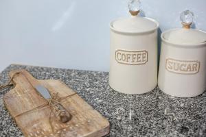 Beautiful Lake View Studio Condo at The Shores