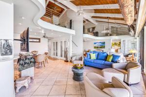 Noniluna 1 & 2 Rent Together - Sleeps 20
