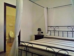 Managheri Wine Bar img30