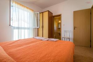 Apartments by the sea Supetarska Draga - Gornja, Rab - 21380