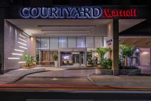 Courtyard by Marriott Bethesda Chevy Chase