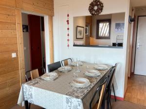 Appartement pour 67 personnes avec balcon, animaux acceptés, internet, casier à skis - FR-1-634-89