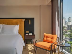 Public House Bangkok, a Member of Design Hotels