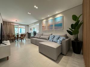 SM01- 3 Quartos | Churrasqueira | 2 vagas Garagem