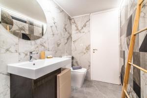 Evangeline City Center Apartment ACWiFi