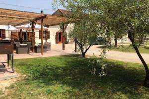 Maisons de vacances Very spacious and luxurious holiday home on quiet estate 1880 with pool : photos des chambres