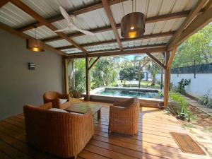 Tropical 3-bedrooms Coastal Residence Creolia