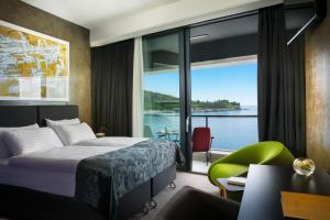 Deluxe Double or Twin Room with Sea View room in Design Hotel Navis