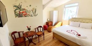 Phòng Đôi Cao Cấp (Superior Double Room)