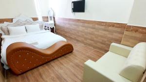 Phòng Giường Đôi Lớn (Large Double Room)