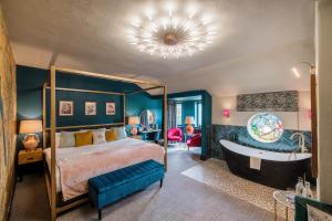 Suite room in George Hotel