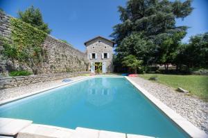 Maisons de vacances Le Grand Cedre - Maison avec piscine privee : photos des chambres