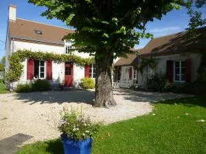 Les volets rouges - Sémoy