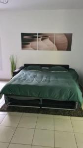 Appartements Appt 2 pieces paisible : Confort & Parking inclus! : photos des chambres