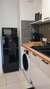 Appartements Appt 2 pieces paisible : Confort & Parking inclus! : photos des chambres