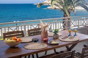 Diamanti Residence Beachfront Yellow apt-Ligaria