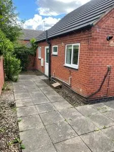 Family Bungalow sleeps 4 - Wellington