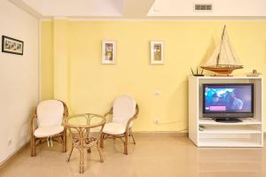 Water Lily Family Apartment - free parking