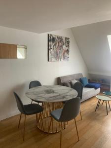 Confort à Paris, 8ème, galerie Lafayette, Louvre, champs Elysée