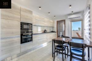 Stylish & Modern 1 BR Duplex APT in St Julians by 360 Estates