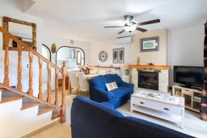 Casa en la playa con piscinas A