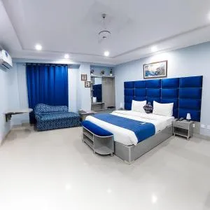 Hotel Crown Inn Multan - Мултан