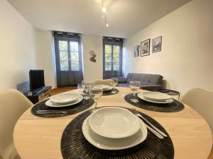 Appartements MyraConciergerie - La Villa Bosquet - HyperCentre : photos des chambres