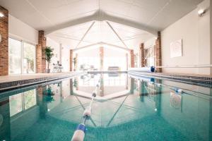 The Threshing Barn - relaxing countryside spa break