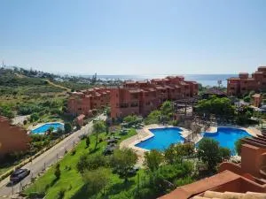 Sea View Penthouse Apartment with Hot Tub - Casa Bella Vista, Buenas Noches , Estepona - Buenas Noches